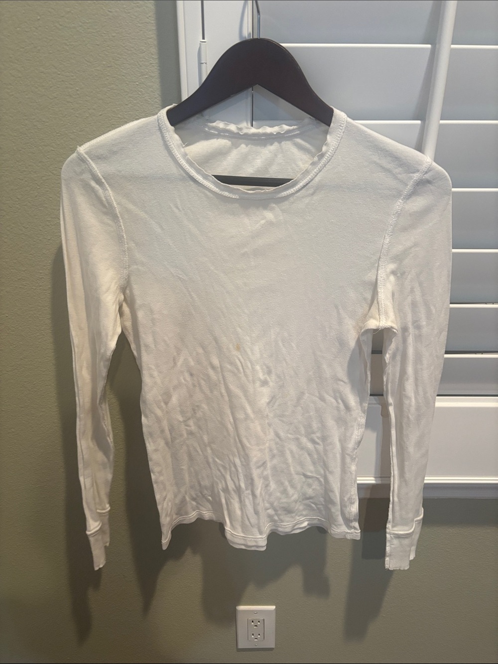Casual Corner White Ribbed Long-Sleeve Crewneck Top